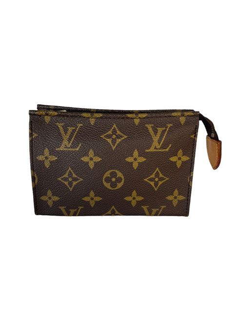 louis vuitton poche toilette 15|louis vuitton poche toilette.